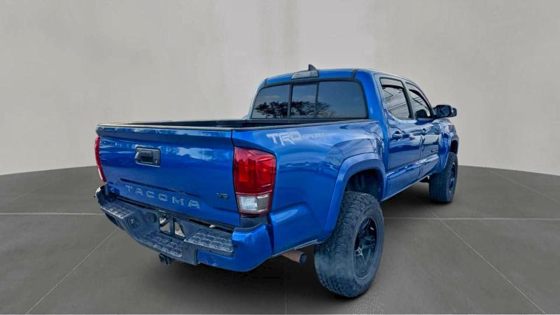 Фото 4 - TOYOTA TACOMA