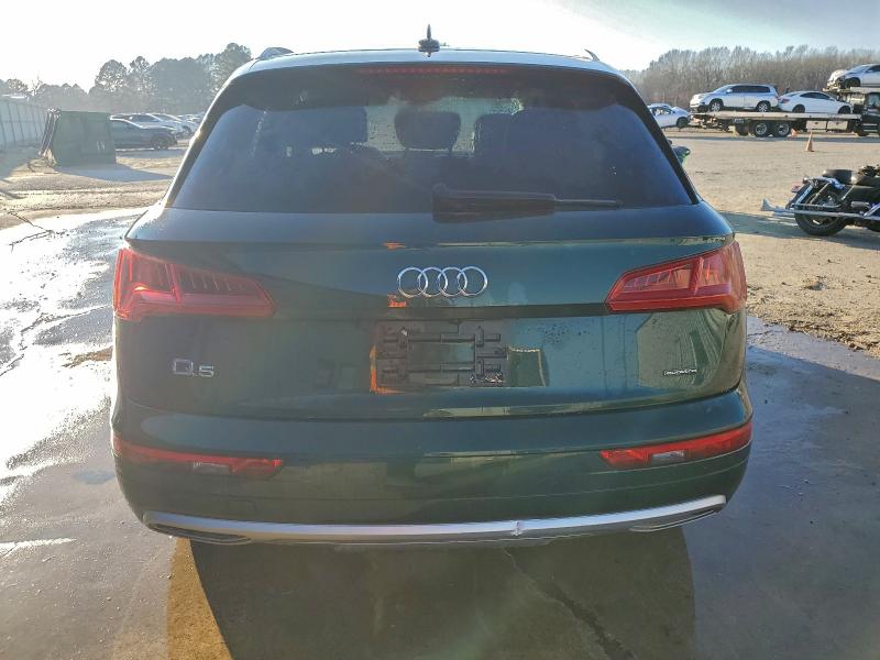 Фото 6 - AUDI Q5