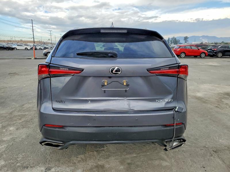 Фото 6 - LEXUS NX