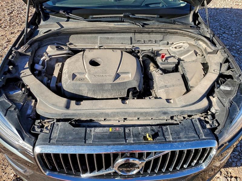 Фото 11 - VOLVO XC60
