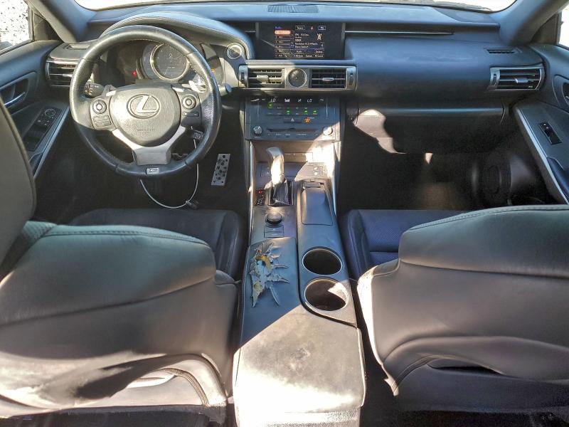 Фото 8 - LEXUS IS