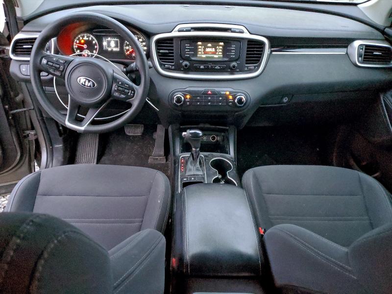 Фото 8 - KIA SORENTO