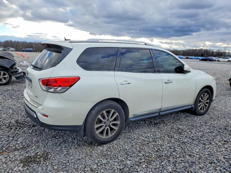 Фото 3 - NISSAN PATHFINDER