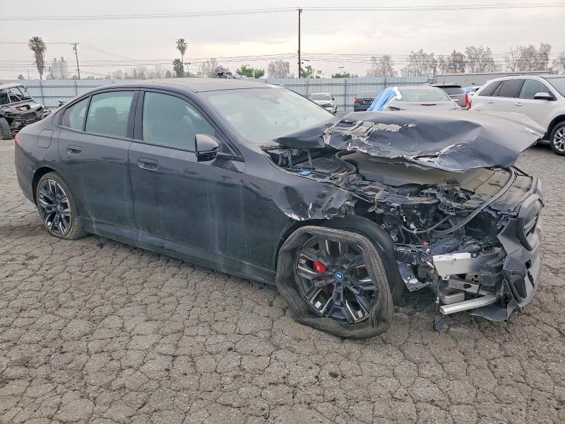 Фото 4 - BMW I5 M60