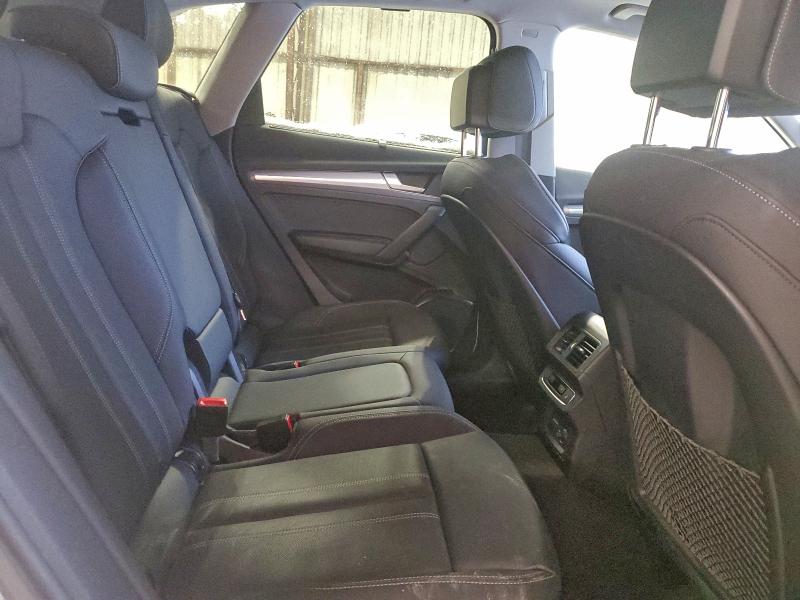 Фото 11 - AUDI Q5