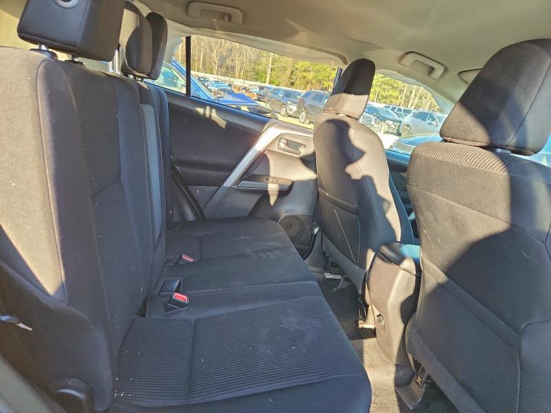 Фото 11 - TOYOTA RAV4