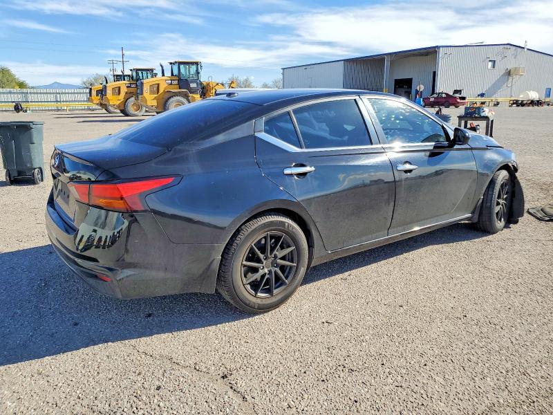 Фото 3 - NISSAN ALTIMA