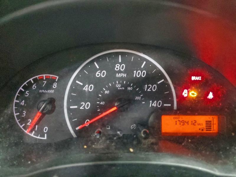 Фото 9 - NISSAN VERSA