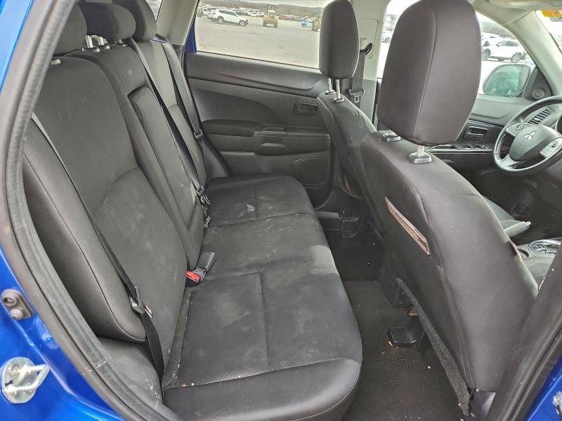 Фото 11 - MITSUBISHI OUTLANDER