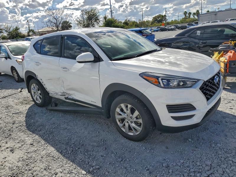 Фото 4 - HYUNDAI TUCSON