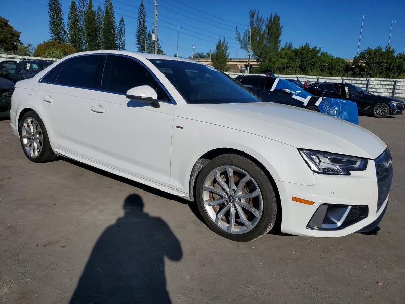 Фото 4 - AUDI A4