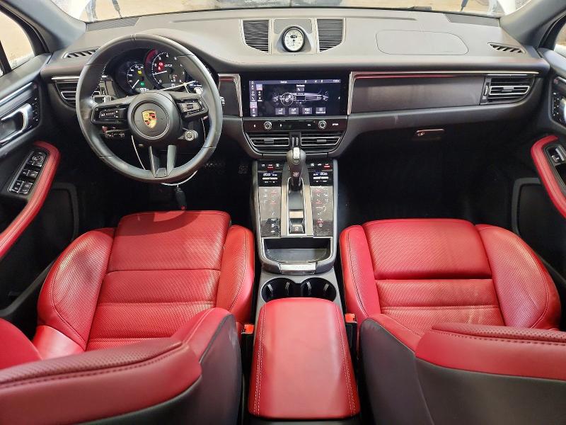 Фото 8 - PORSCHE MACAN