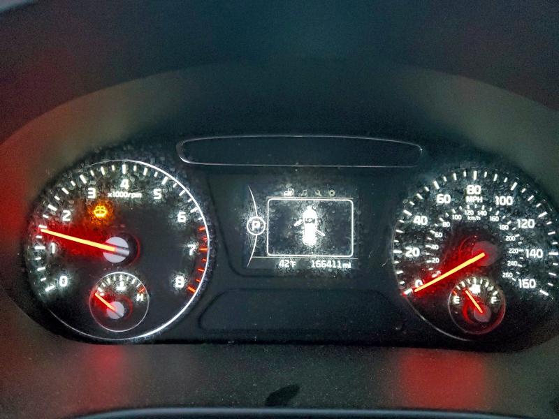 Фото 9 - KIA SORENTO