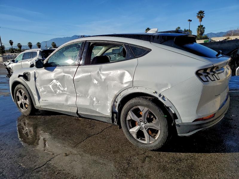 Фото 2 - FORD MUSTANG