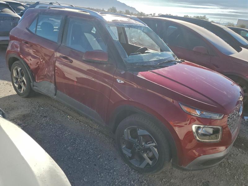 Фото 4 - HYUNDAI VENUE