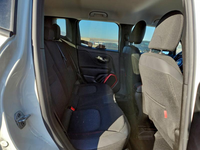 Фото 10 - JEEP RENEGADE