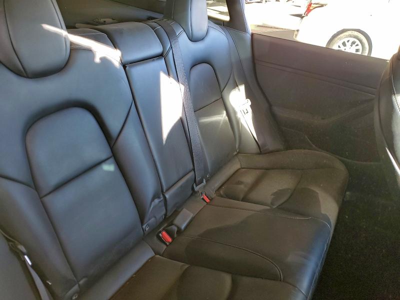 Фото 10 - TESLA MODEL 3