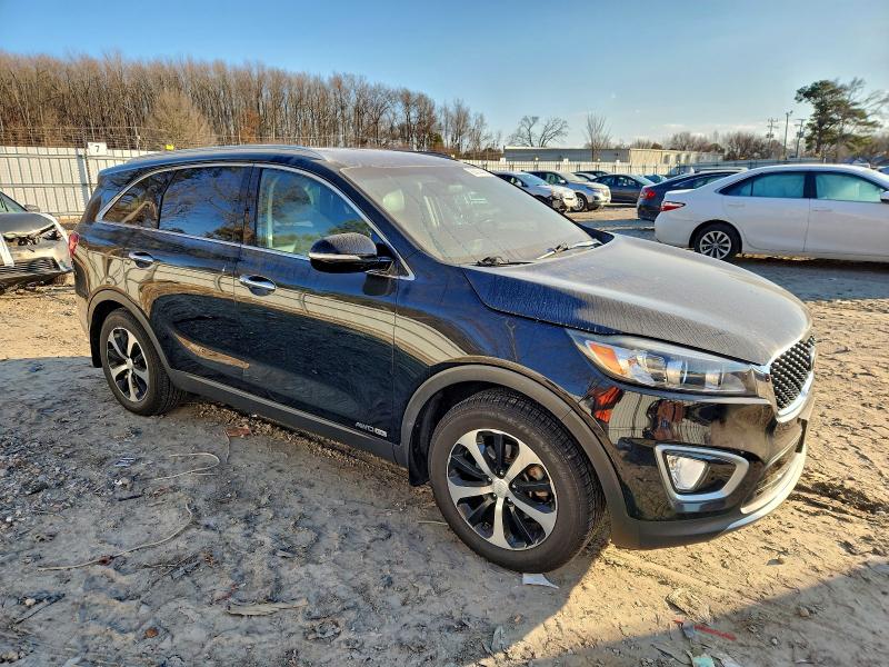 Фото 4 - KIA SORENTO