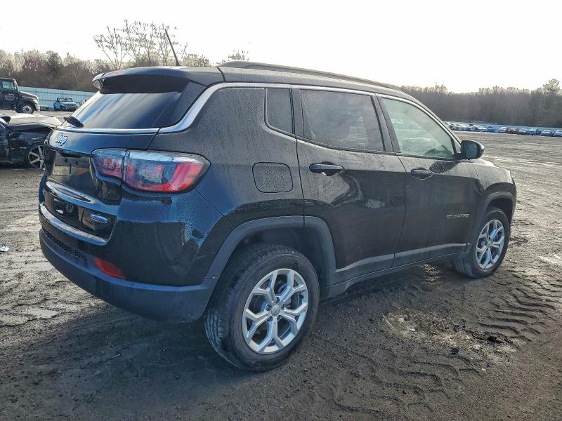 Фото 3 - JEEP COMPASS