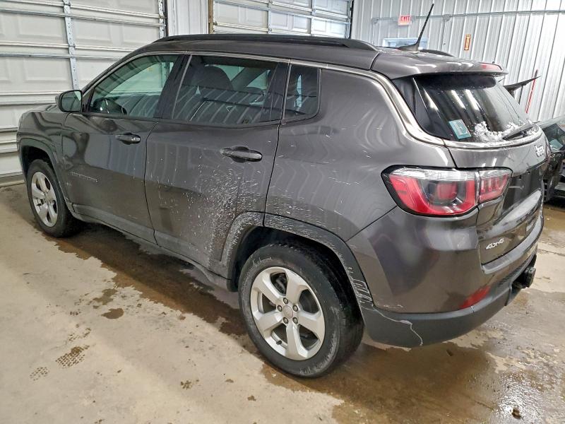 Фото 2 - JEEP COMPASS