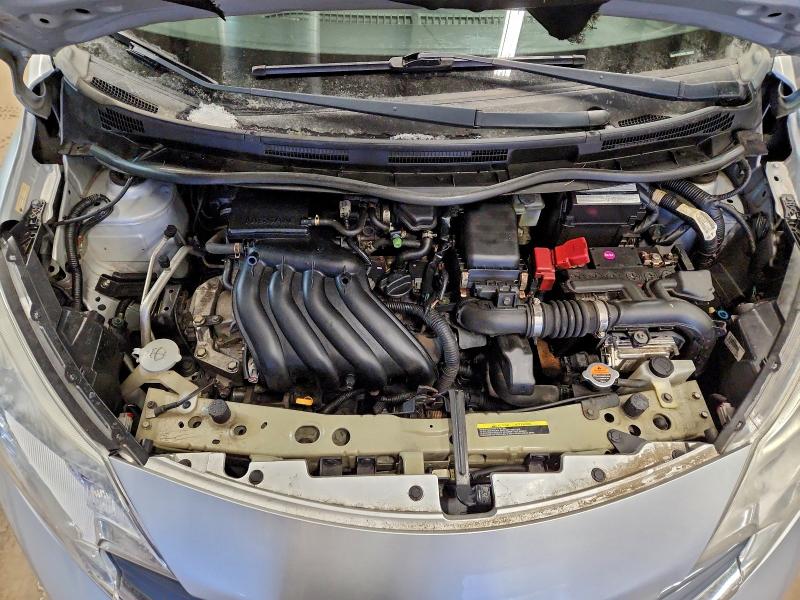 Фото 11 - NISSAN VERSA