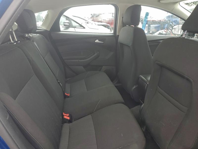 Фото 10 - FORD FOCUS