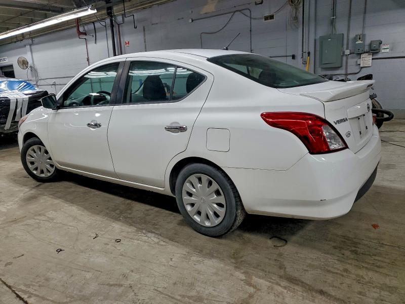 Фото 2 - NISSAN VERSA