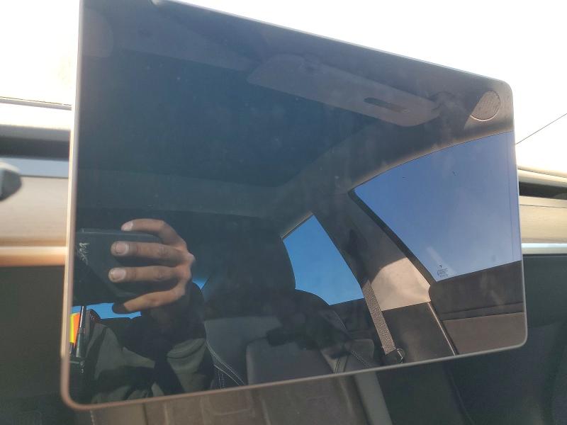 Фото 9 - TESLA MODEL 3