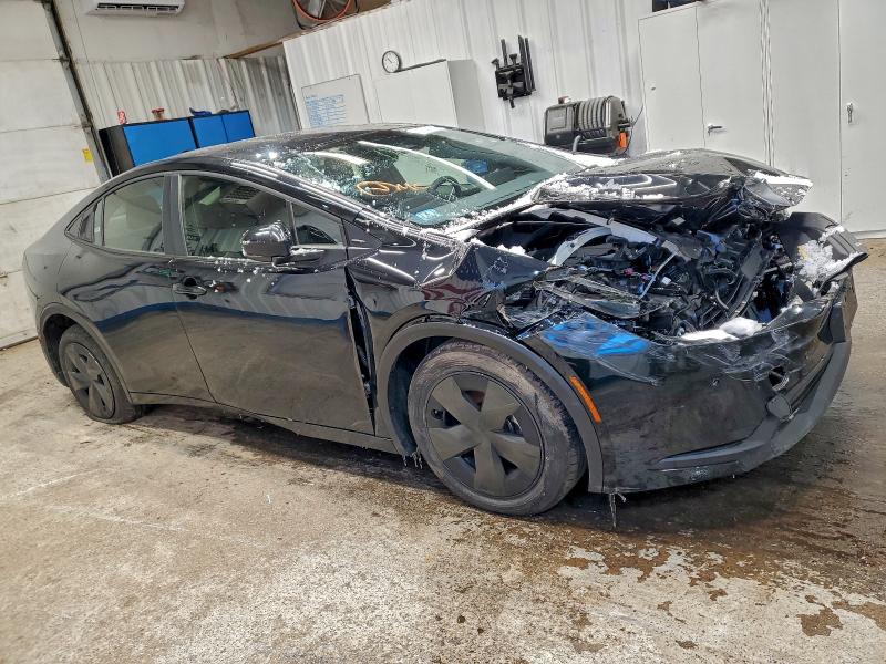 Фото 4 - TOYOTA PRIUS