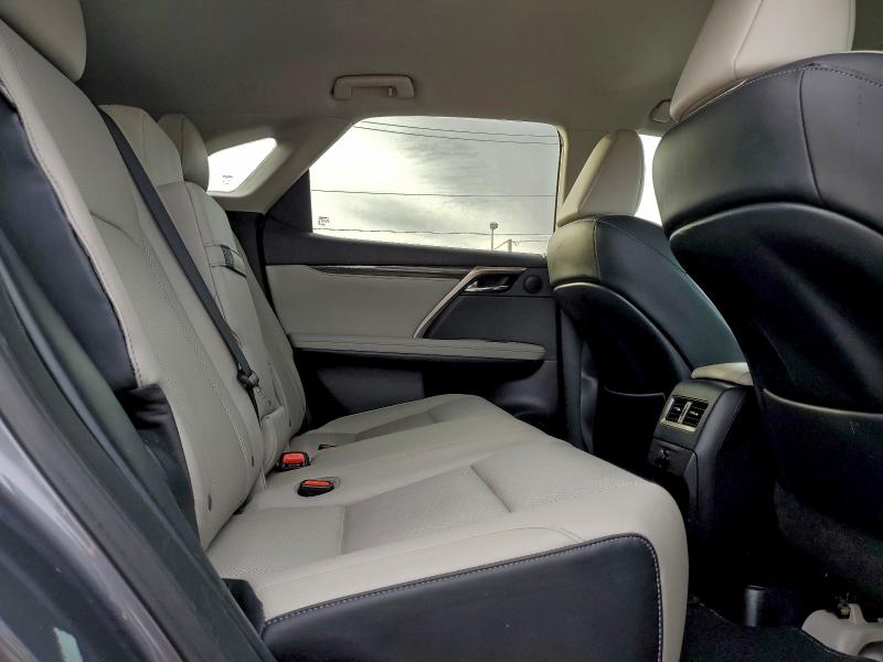 Фото 11 - LEXUS RX350