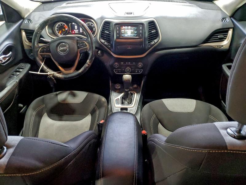 Фото 8 - JEEP GRAND CHER