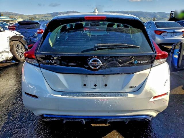 Фото 6 - NISSAN LEAF