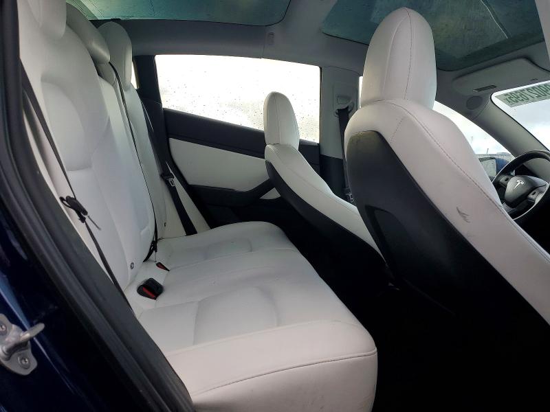 Фото 10 - TESLA MODEL 3