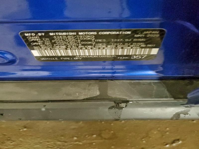 Фото 12 - MITSUBISHI OUTLANDER