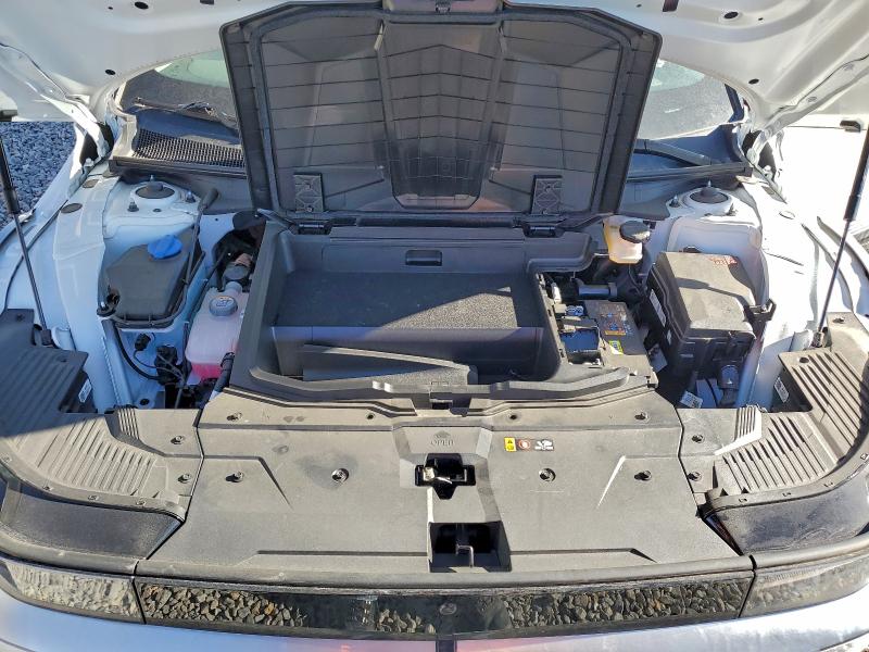 Фото 12 - HYUNDAI IONIQ