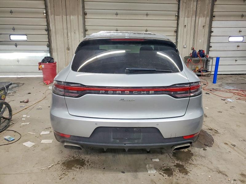 Фото 6 - PORSCHE MACAN