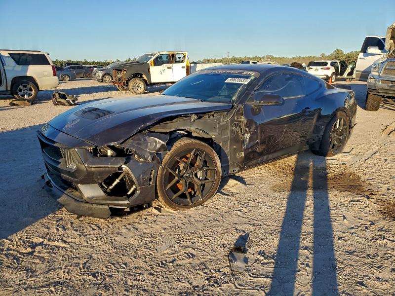 Фото 1 - FORD MUSTANG
