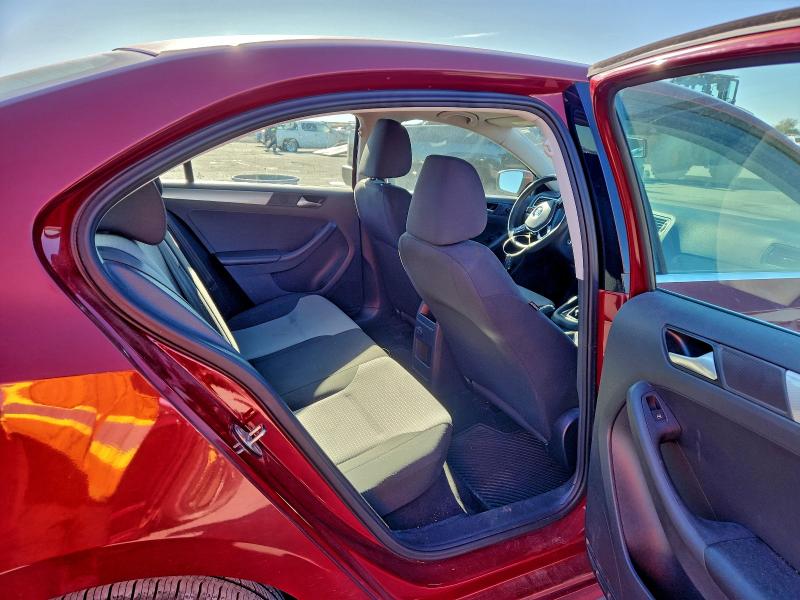 Фото 10 - VOLKSWAGEN JETTA