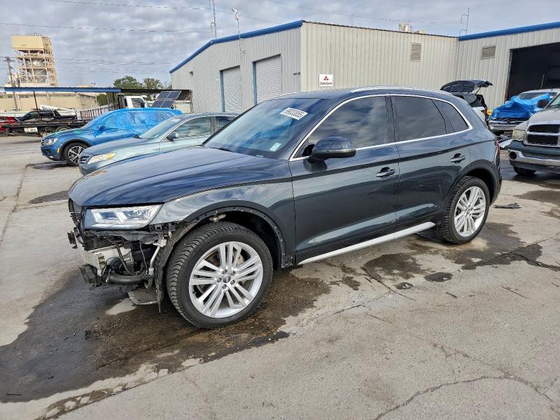 Фото 1 - AUDI Q5