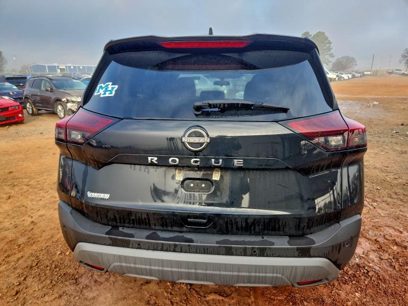 Фото 6 - NISSAN ROGUE