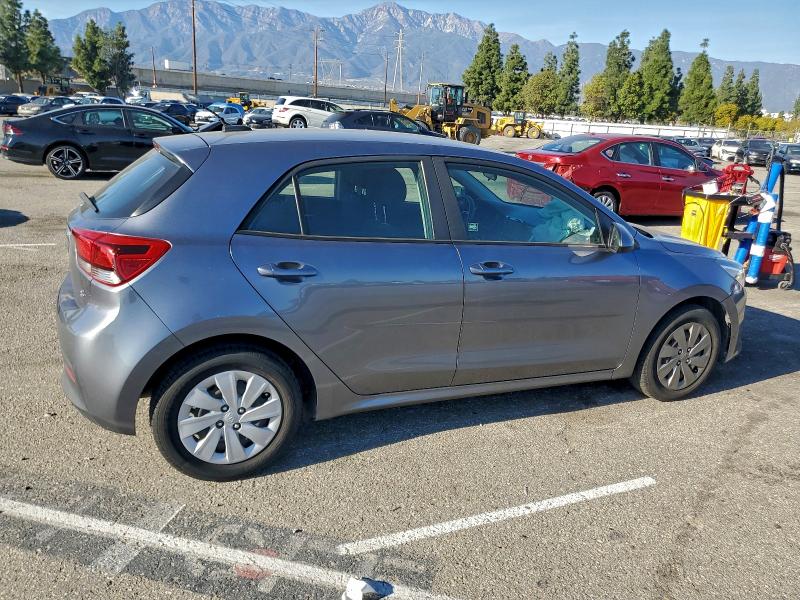 Фото 3 - KIA RIO