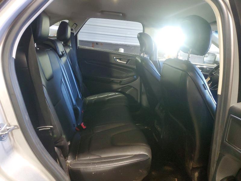 Фото 11 - FORD EDGE