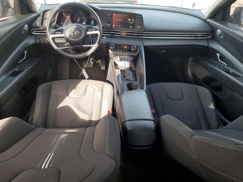 Фото 8 - HYUNDAI ELANTRA