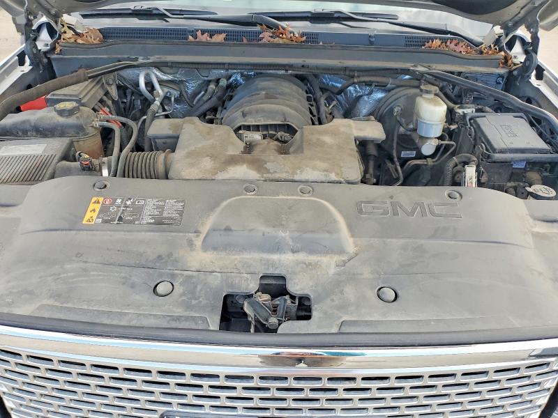 Фото 12 - GMC YUKON