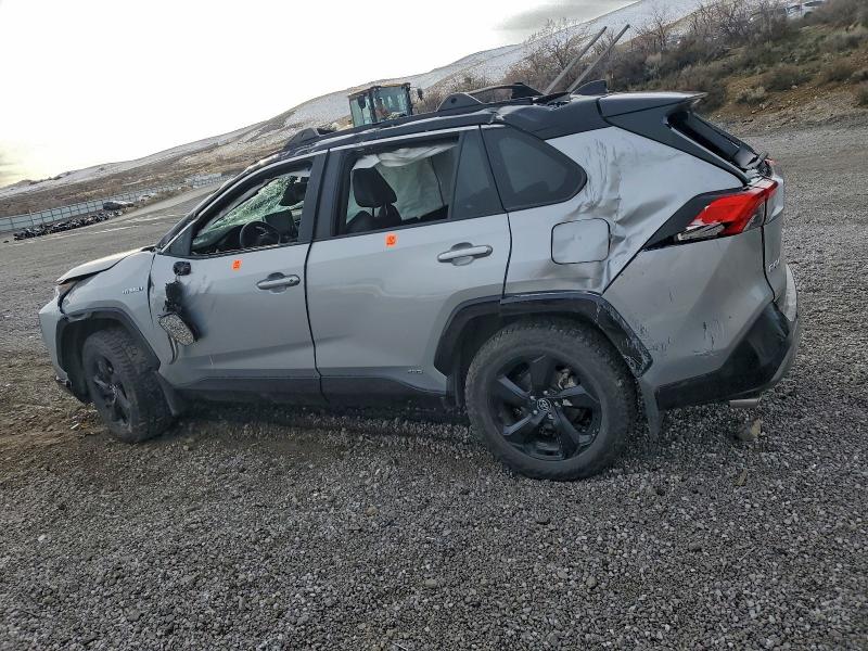 Фото 2 - TOYOTA RAV4