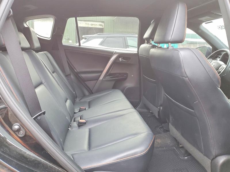 Фото 11 - TOYOTA RAV4