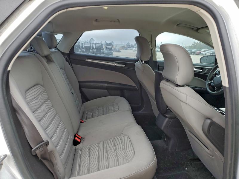 Фото 10 - FORD FUSION