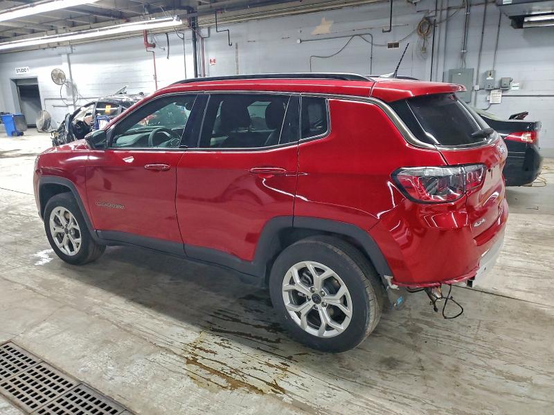Фото 2 - JEEP COMPASS