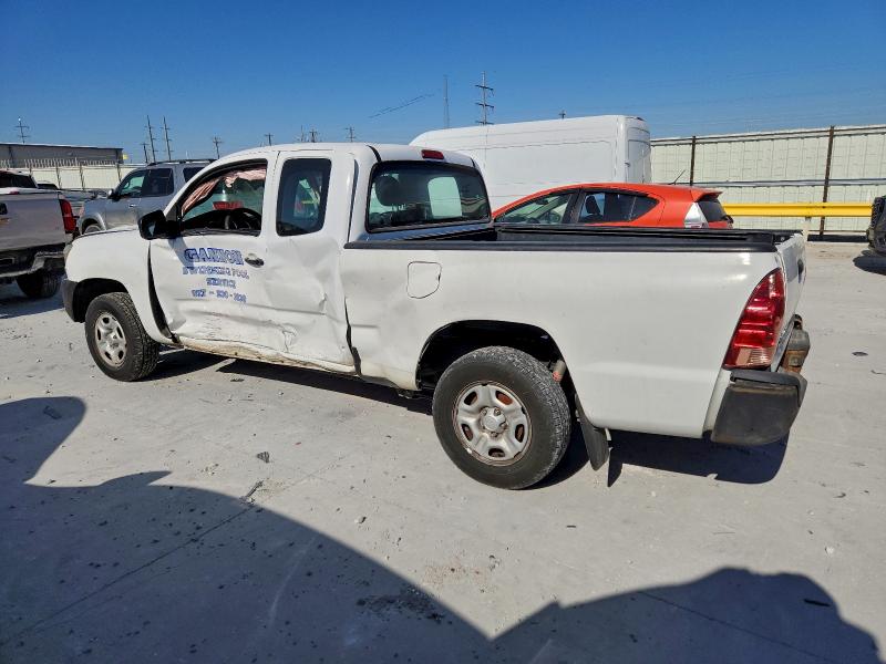 Фото 2 - TOYOTA TACOMA