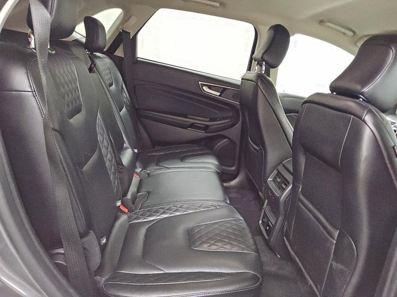 Фото 11 - FORD EDGE